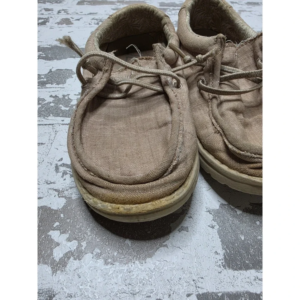 Hey Dude  Wally Youth Basic Beige Lightweight Shoes Size Kids 13